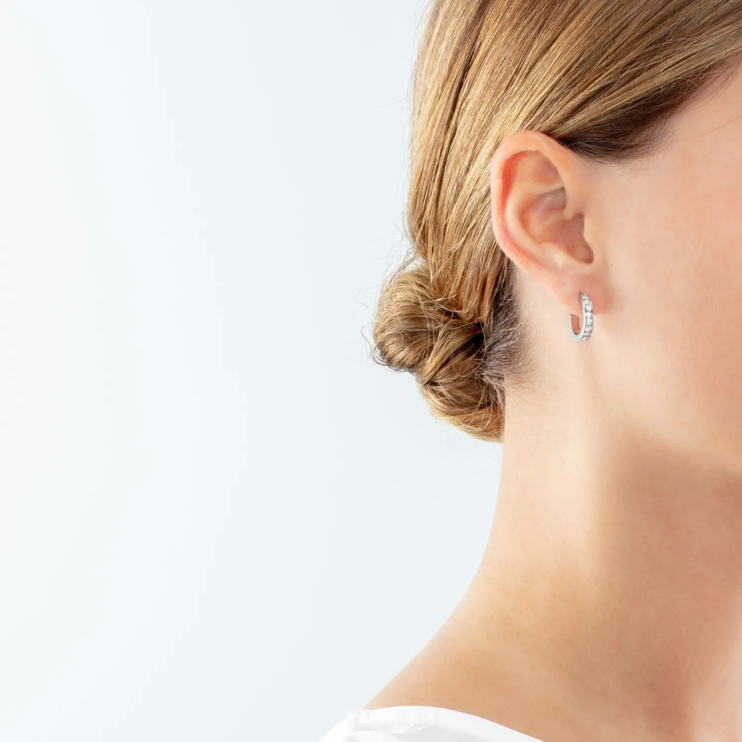 creolen__edelstahl__krist_2-3.webp COEUR DE LION Creolen 15 Edelstahl & Kristalle Silberkristall- Coeur Essentials