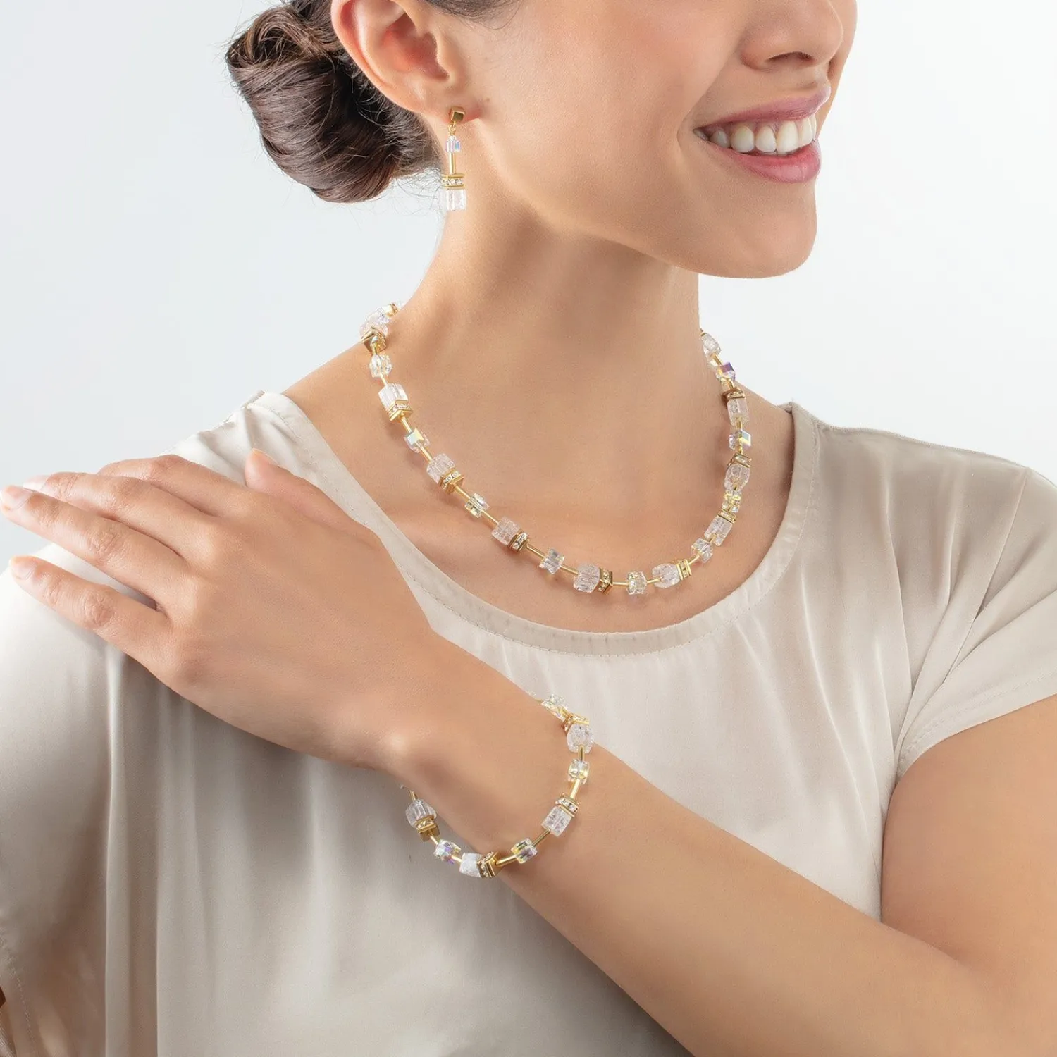 geocube_iconic_nature_arm_2-4.webp COEUR DE LION Geocube® Iconic Nature Armband Gold Weiß- Echter Stein