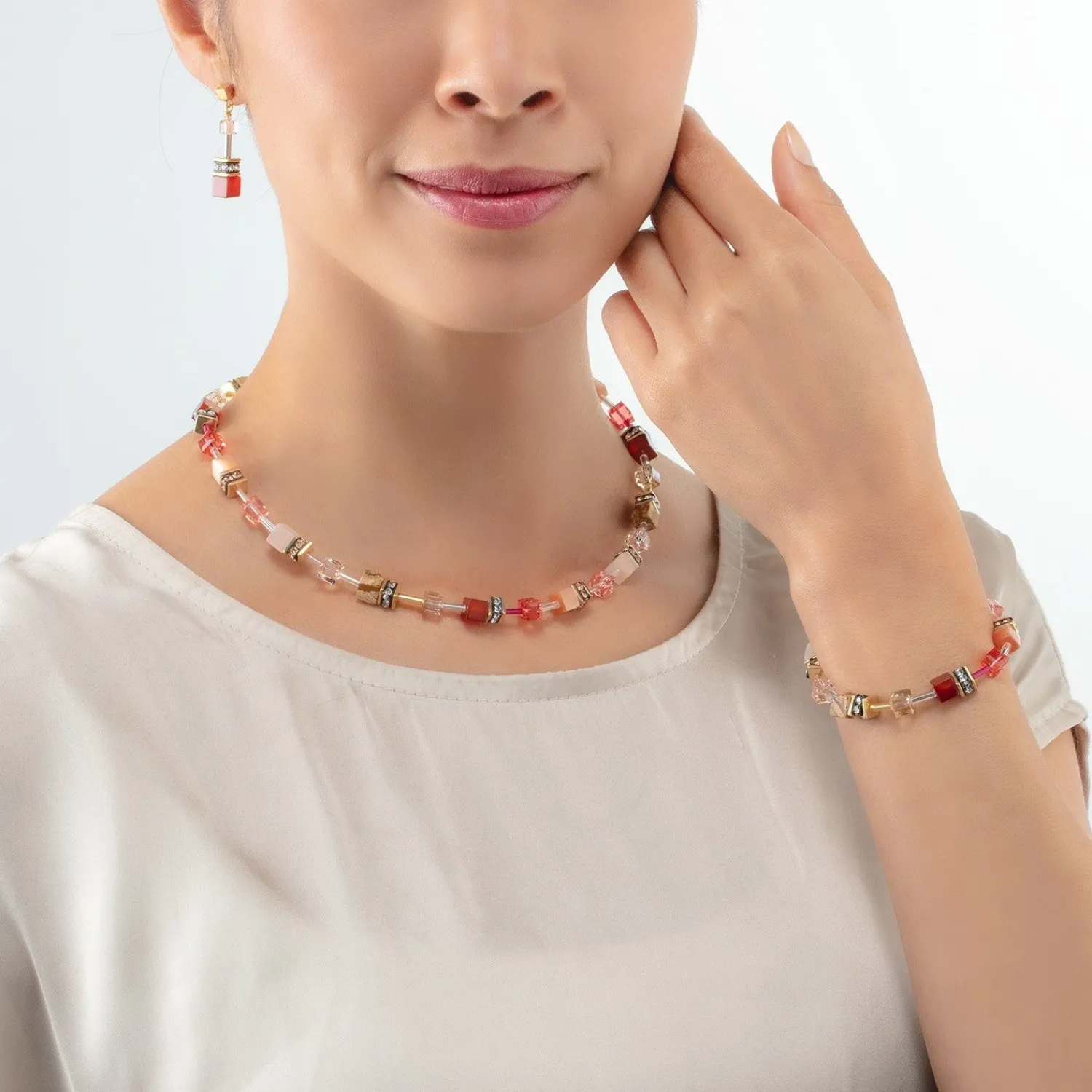 geocube_iconic_precious_a_2-5.webp COEUR DE LION Geocube® Iconic Precious Armband Rot-Beige- Geocube® Echtstein