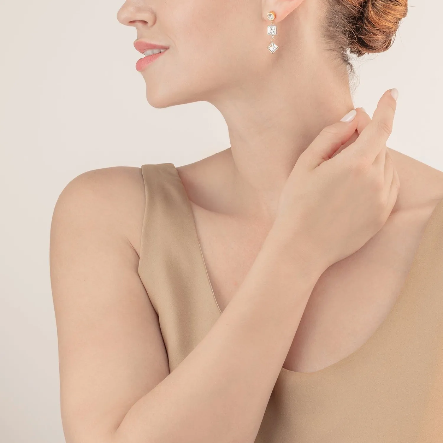 ohrringe_brilliant_square_2.webp COEUR DE LION Ohrringe Brilliant Square Trilogy Austauschbarer Anhänger Tricolor- Kristallohrringe